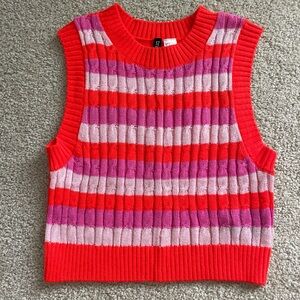 H&M Red and Pink Knit Top